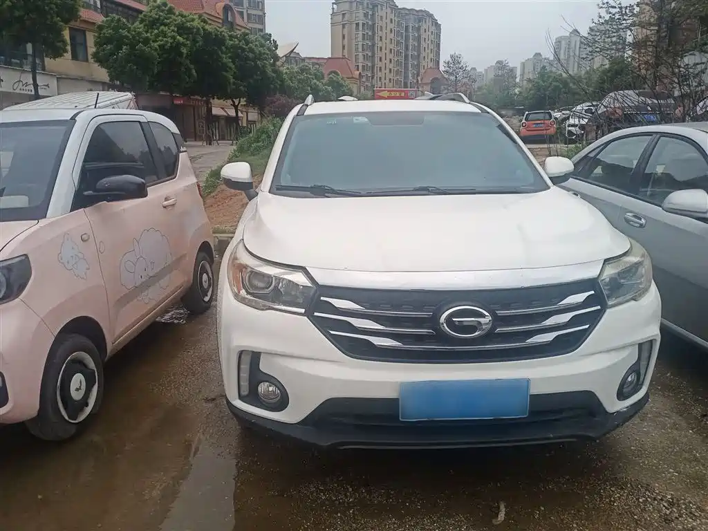 GAC Trumpchi GS4 200 T G-DCT Elite