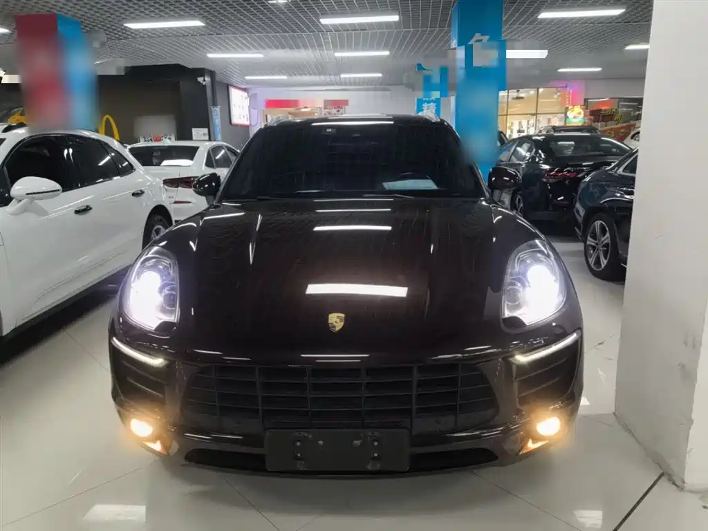 Macan Macan 2.0 T