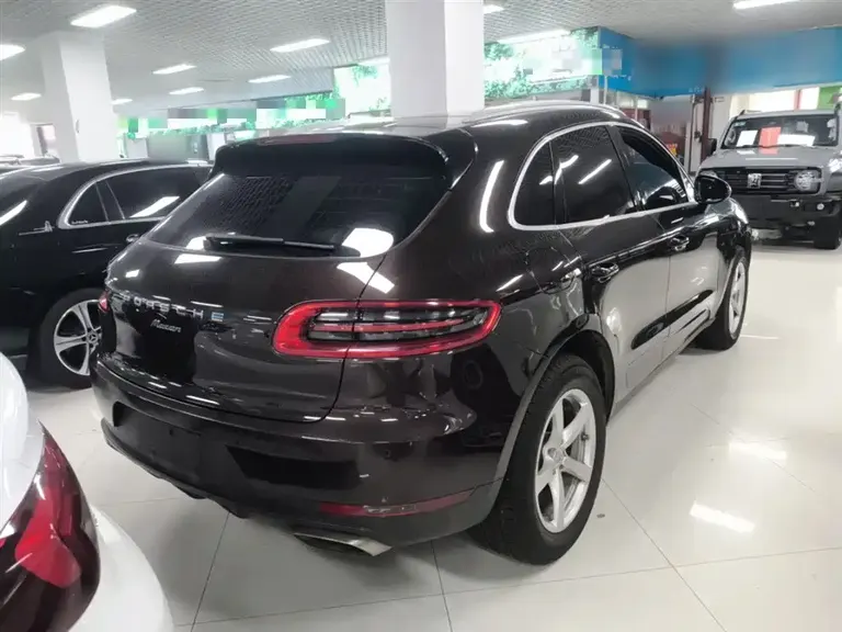 Porsche Macan Macan 2.0 T