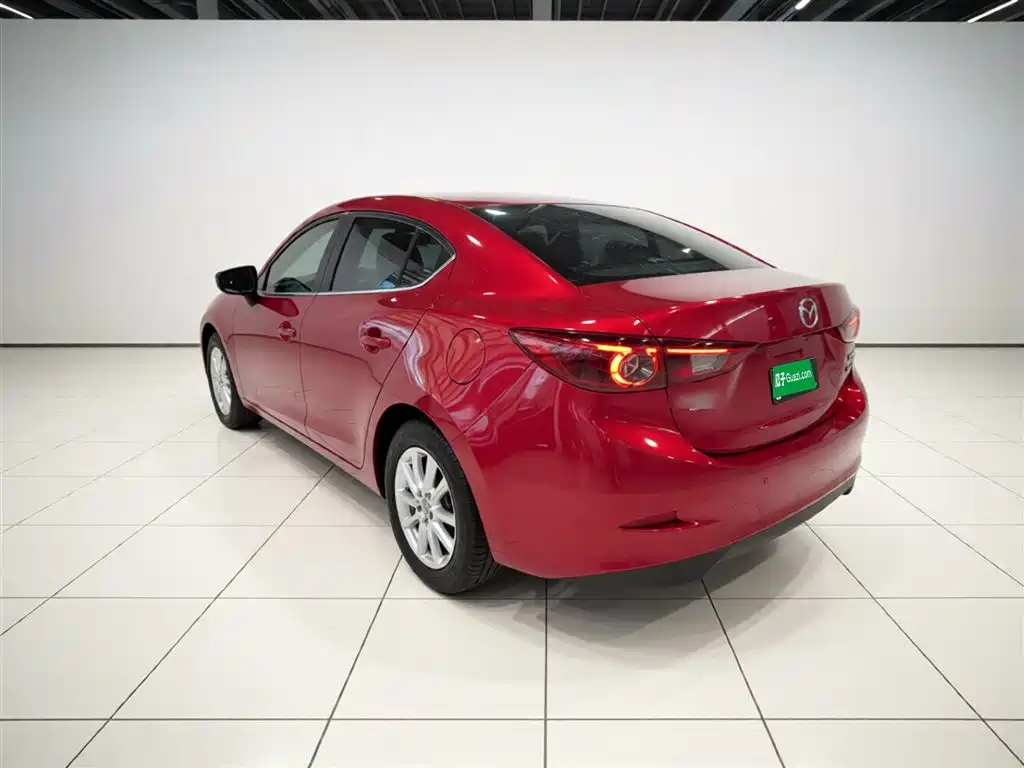 Mazda 3 Axela Sedan 1.5 L Auto Luxury CN-V