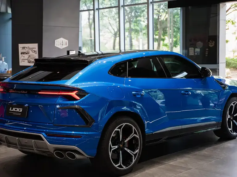 Lamborghini Urus 4.0 T V8