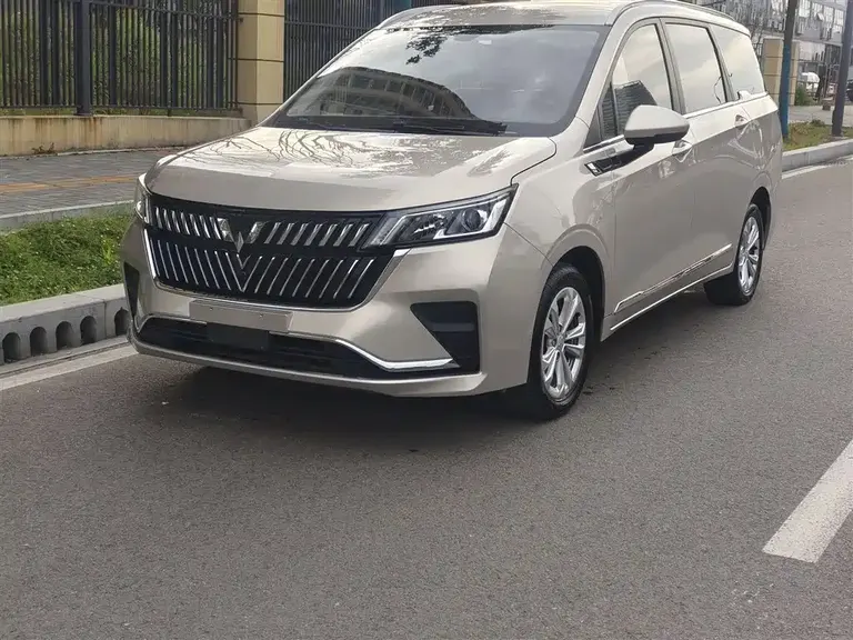 Wuling Jiachen 1.5 L Manual Smooth Enjoyment Comfort
