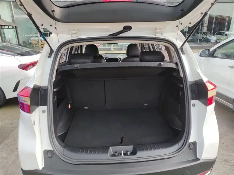 Changan CS15 1.5 L Auto Fashion