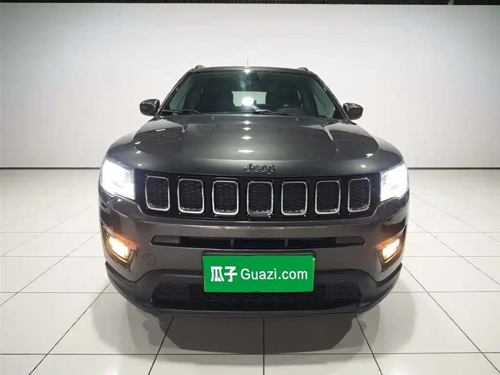 Compass 200 T Auto Home Enjoyment