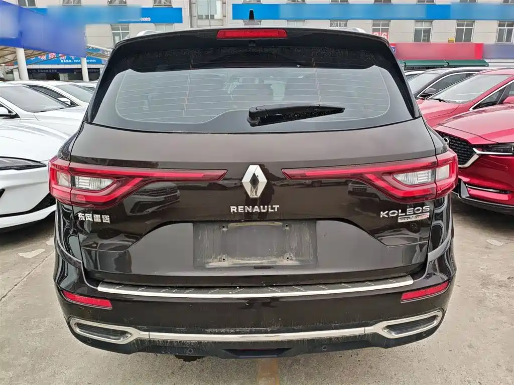 Koleos 2.5 L 4 WD Supreme