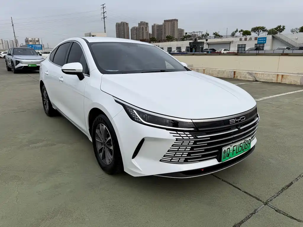 Destroyer 05 Glory DM-i 55 KM Luxury