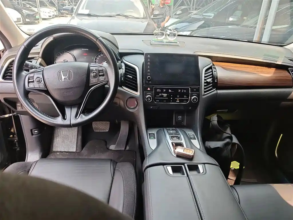 Avancier 370 TURBO 4 WD Premium