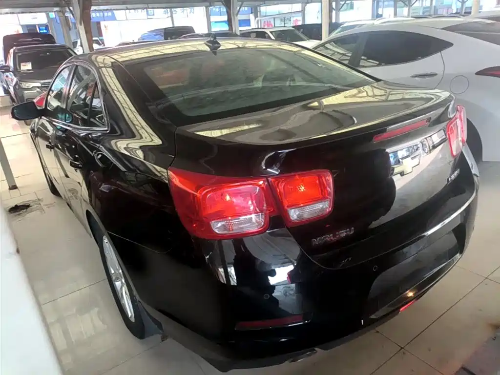 Malibu 2.0 L Auto Luxury