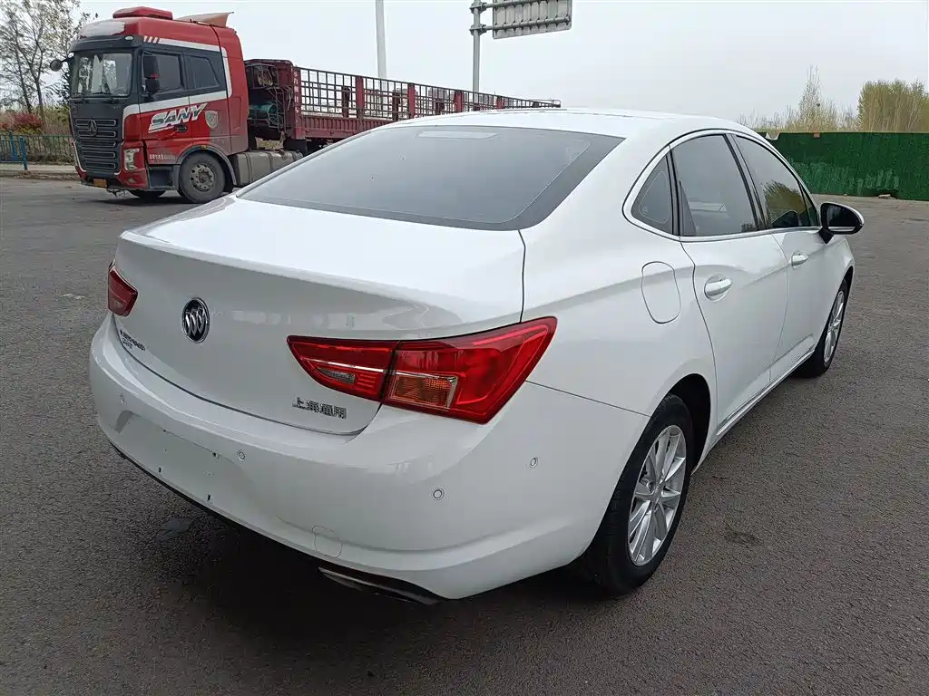 Verano Sedan 20 T DCT Elite