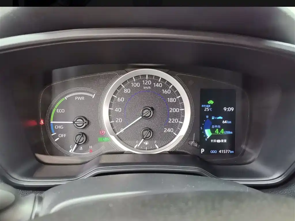 Levin Dual Engine 1.8 H E-CVT Leading