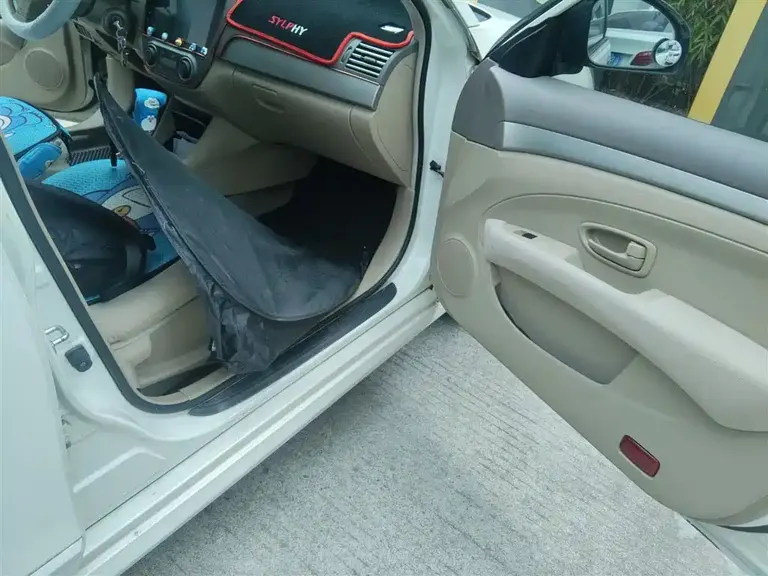 Nissan Sylphy Classic 1.6 XE Auto Comfort