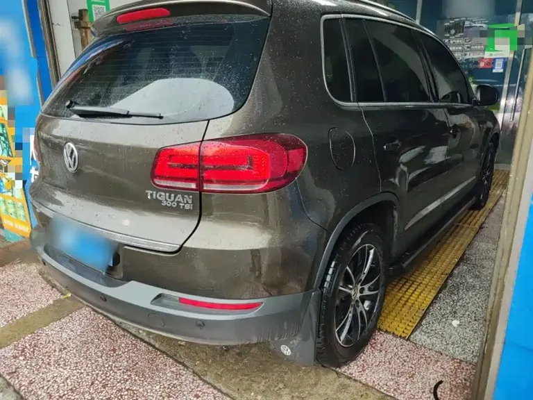 Volkswagen Tiguan 300 TSI Auto 4 WD Luxury