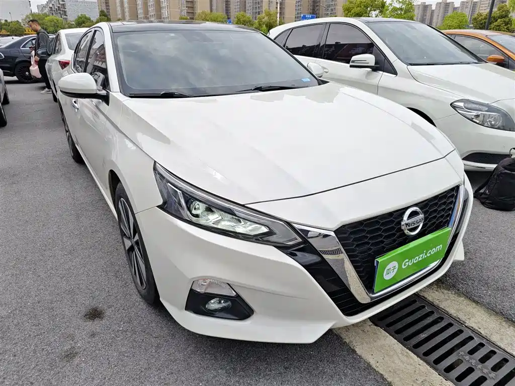 Teana 2.0 L XL Comfort