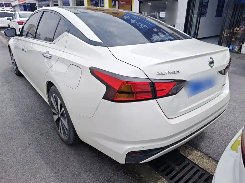 Teana 2.0 L XL Comfort