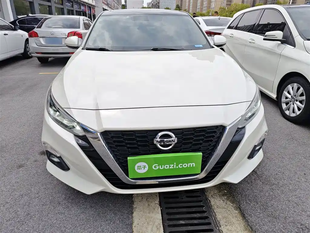 Teana 2.0 L XL Comfort