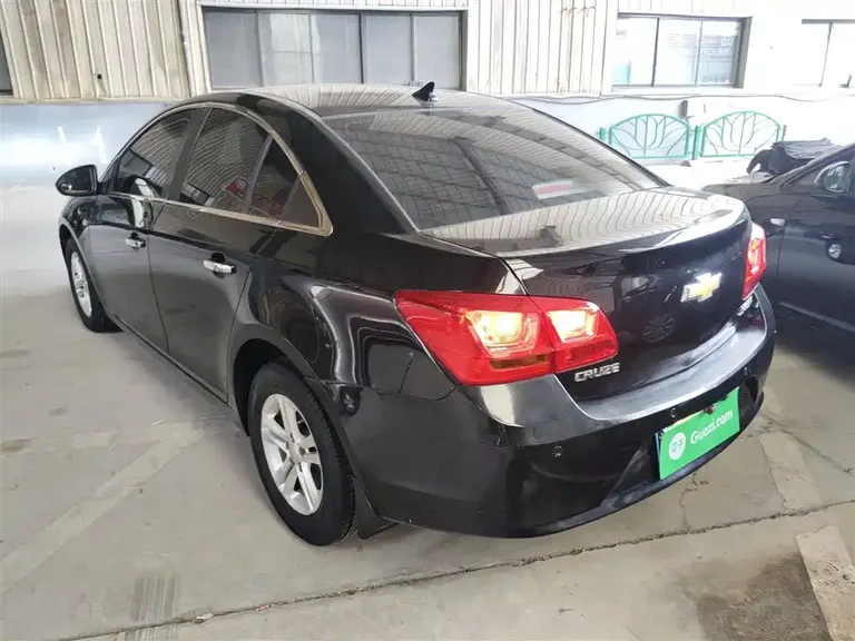 Chevrolet Cruze 1.5 L Classic SL MT