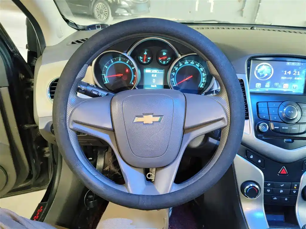 Cruze 1.5 L Classic SL MT