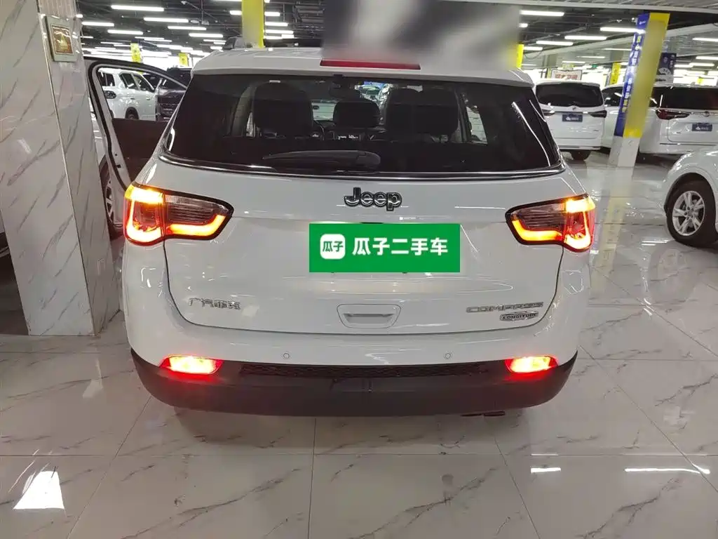 Compass 200 T Auto Home Enjoyment