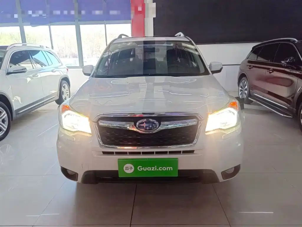 Forester 2.5 i Auto Luxury