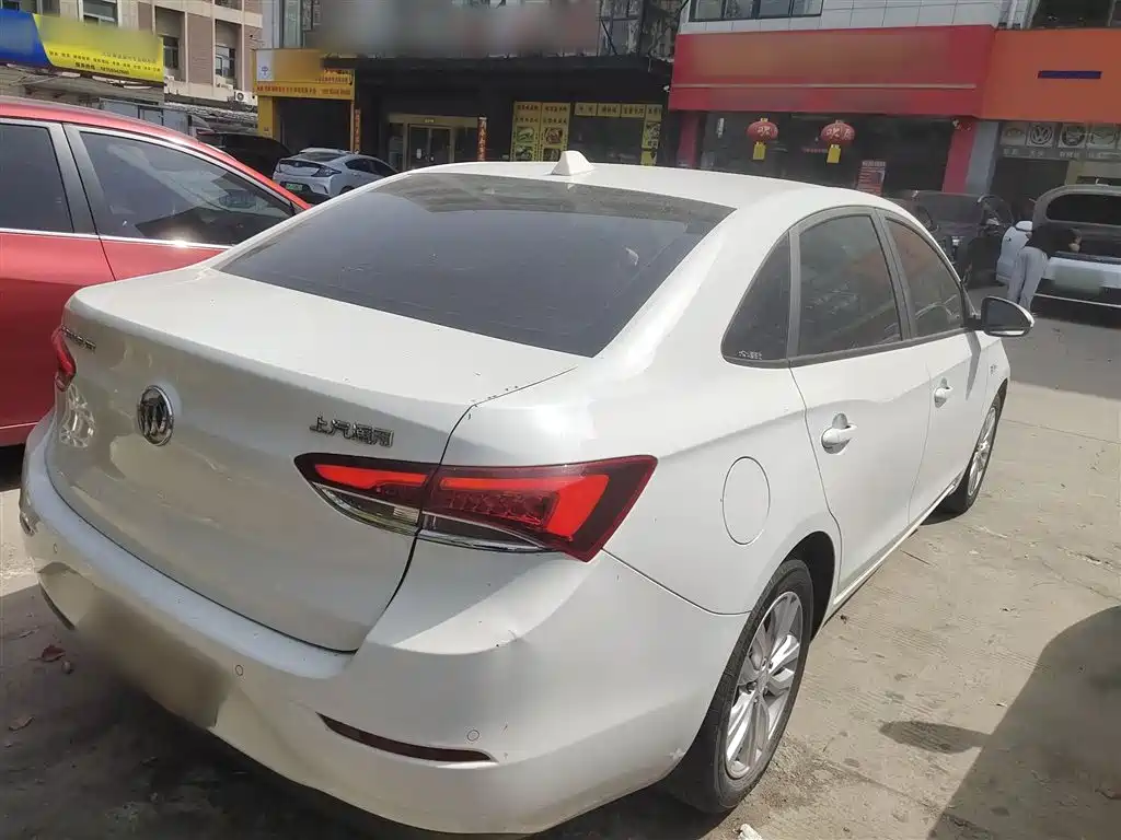 Excelle GT Facelift Exemplary 1.5 L Auto Elite