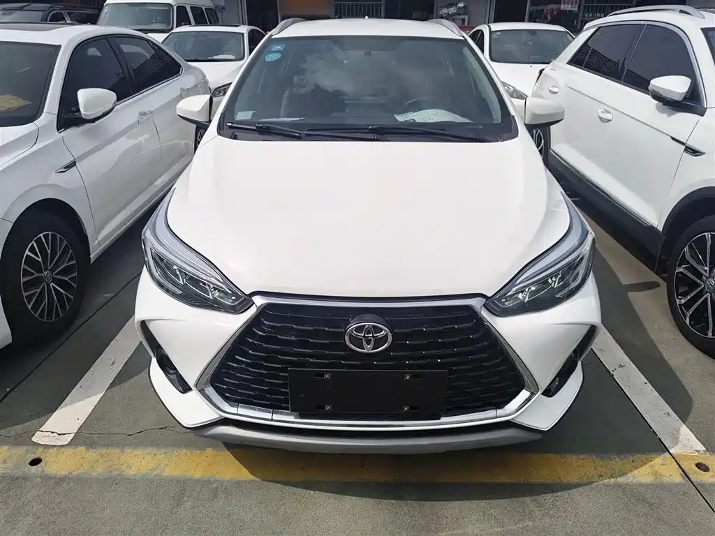 YARiS L Zhixuan Zhixuan X 1.5 L CVT Leading