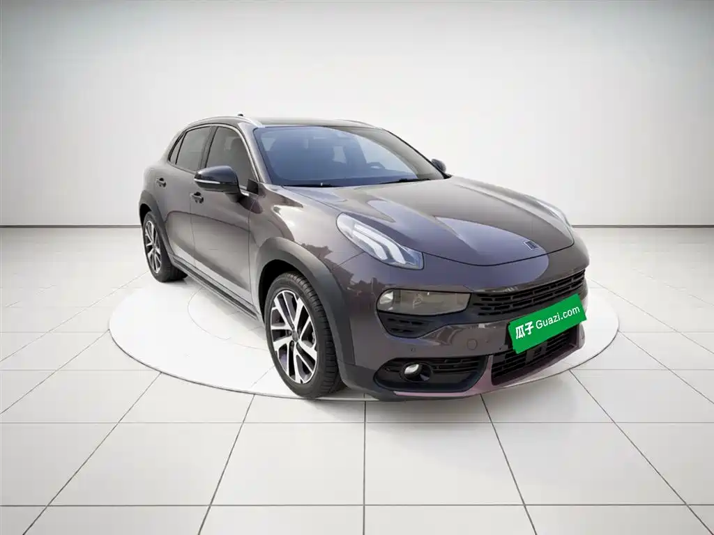 Lynk & Co 02 1.5 TD DCT 2 WD Shine Champion