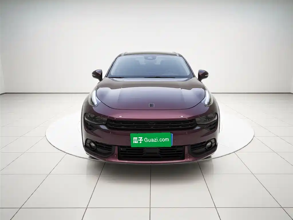 Lynk & Co 02 1.5 TD DCT 2 WD Shine Champion