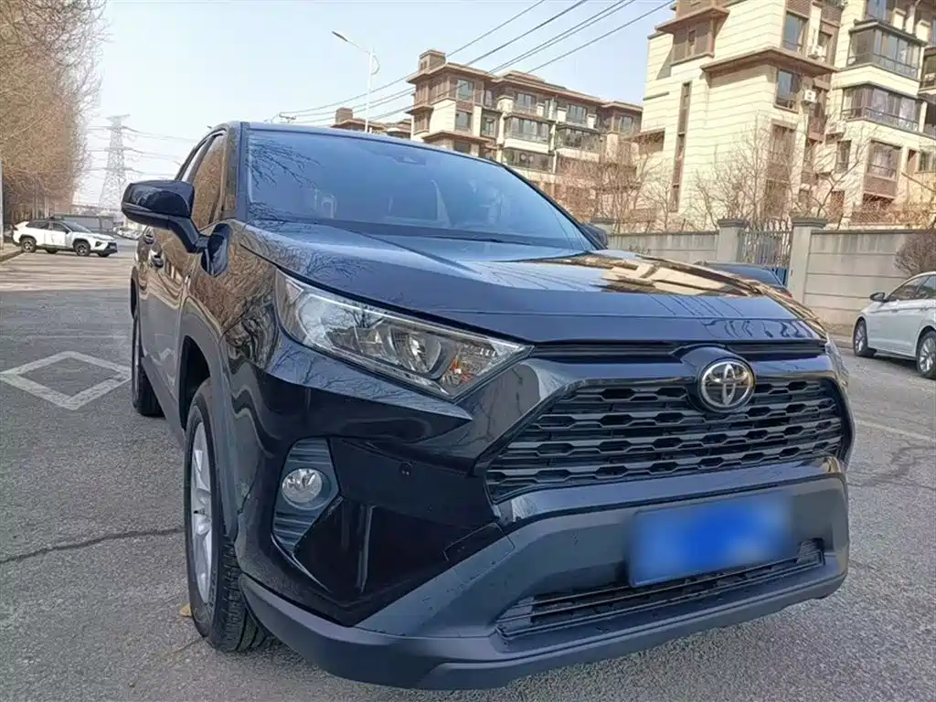 RAV4 2.0 L CVT 2 WD Urban
