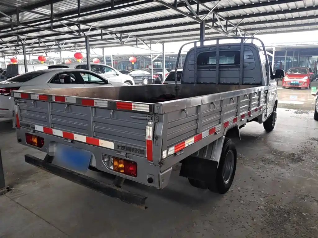 Wuling Rongguang New Truck 五菱荣光新卡 2021款 1.8 L基本型单排双后轮LJ479 Q6