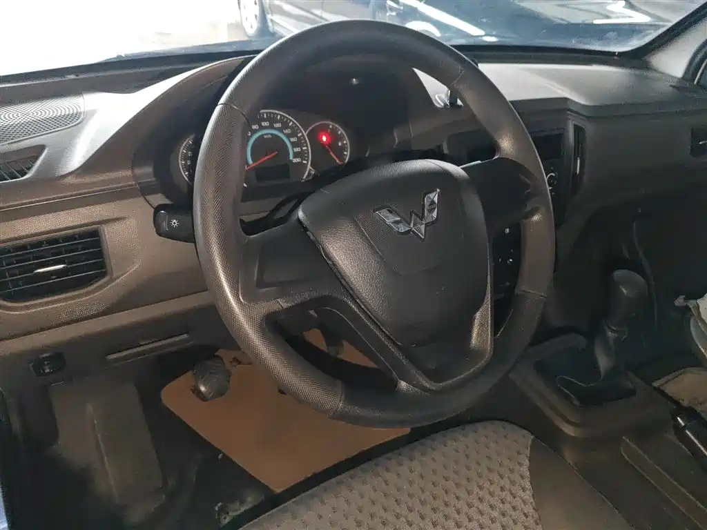 Wuling Rongguang New Truck 五菱荣光新卡 2021款 1.8 L基本型单排双后轮LJ479 Q6