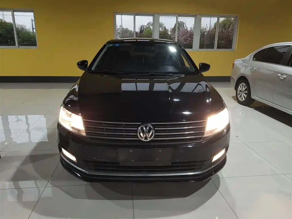 Lavida 1.6 L Auto Comfort