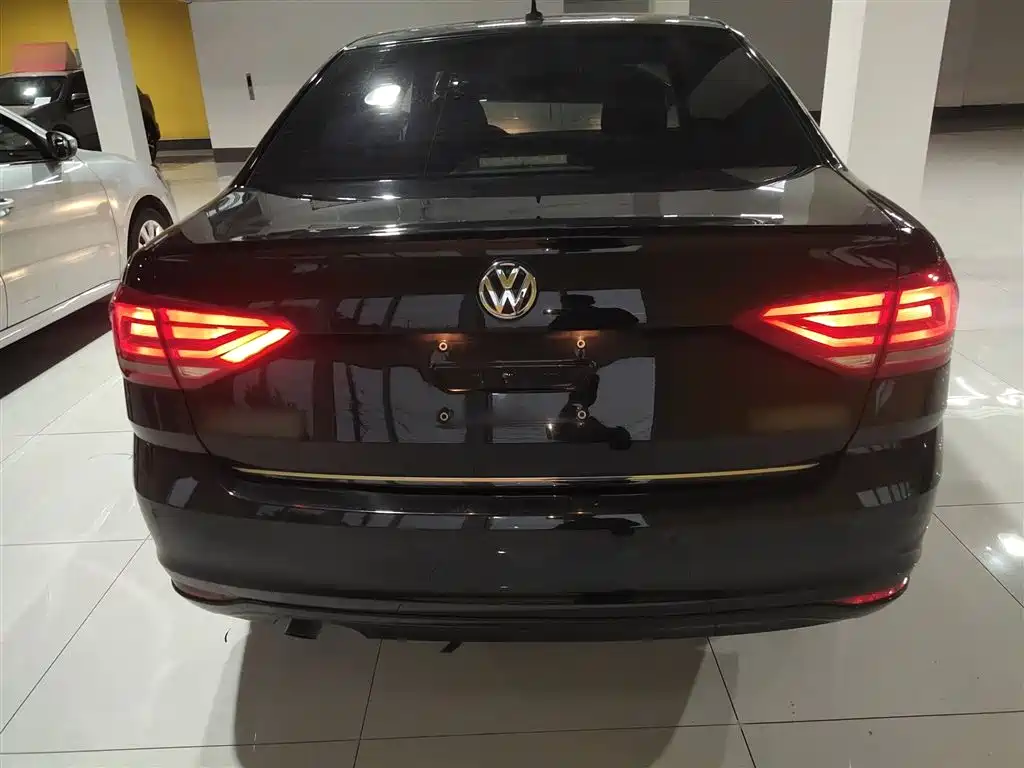 Lavida 1.6 L Auto Comfort