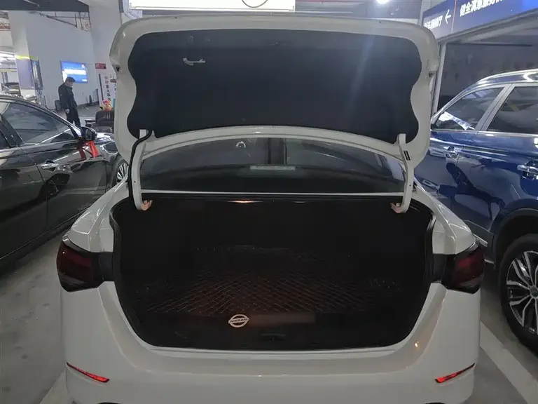 Nissan Sylphy 1.6 L XL CVT Joy