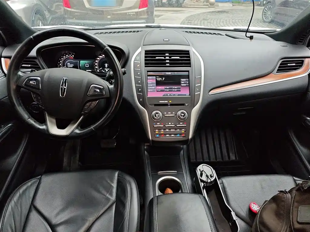 Lincoln MKC 林肯MKC 2016款 2.0 T 四驱尊耀版