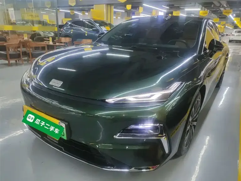 Geely Galaxy Xingyao 8 130 km EM-P Starship