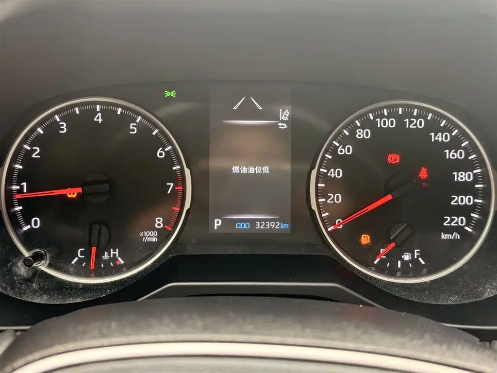 RAV4 2.0 L CVT 2 WD Urban