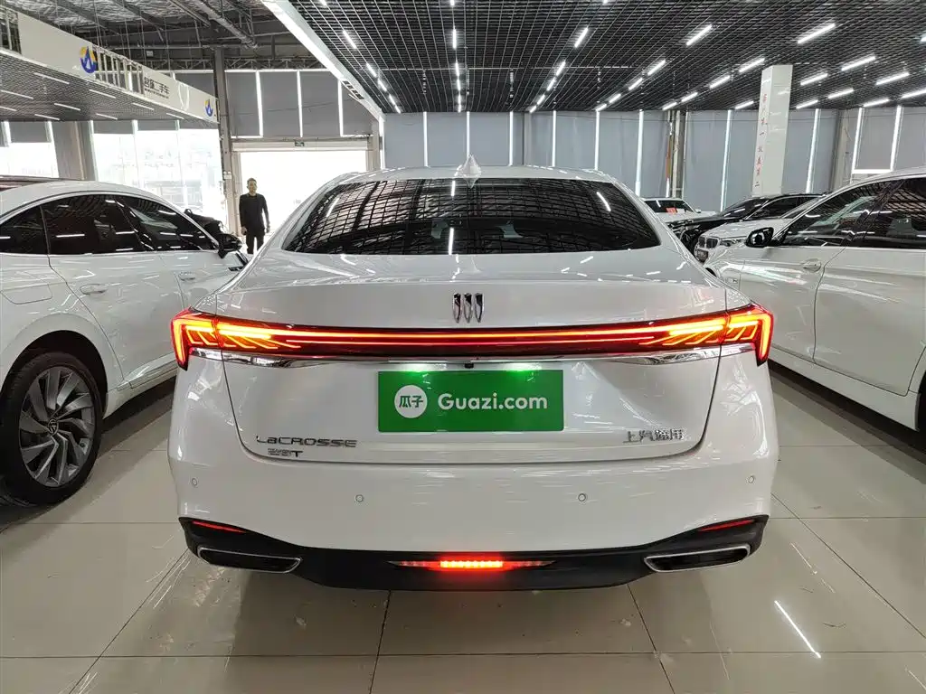 LaCrosse 28 T Premium