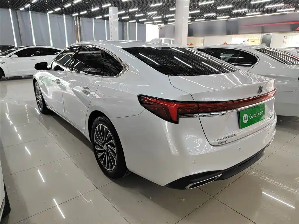 LaCrosse 28 T Premium