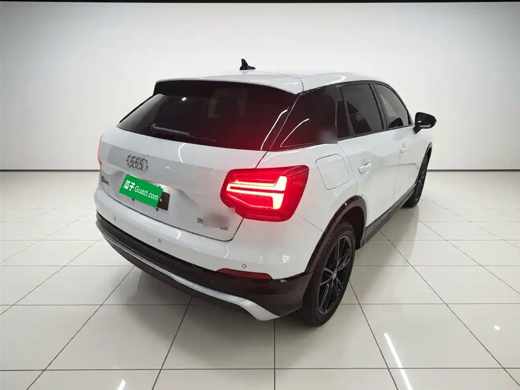 Audi Q2 L 35 TFSI Launch Exclusive CN-VI