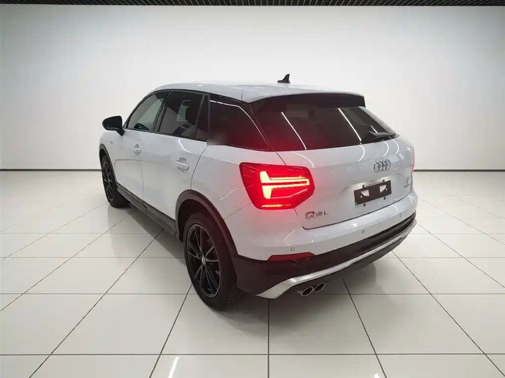 Audi Q2 L 35 TFSI Launch Exclusive CN-VI
