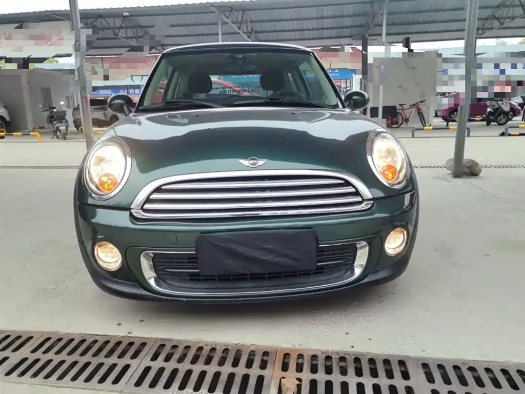 MINI 1.6 L ONE