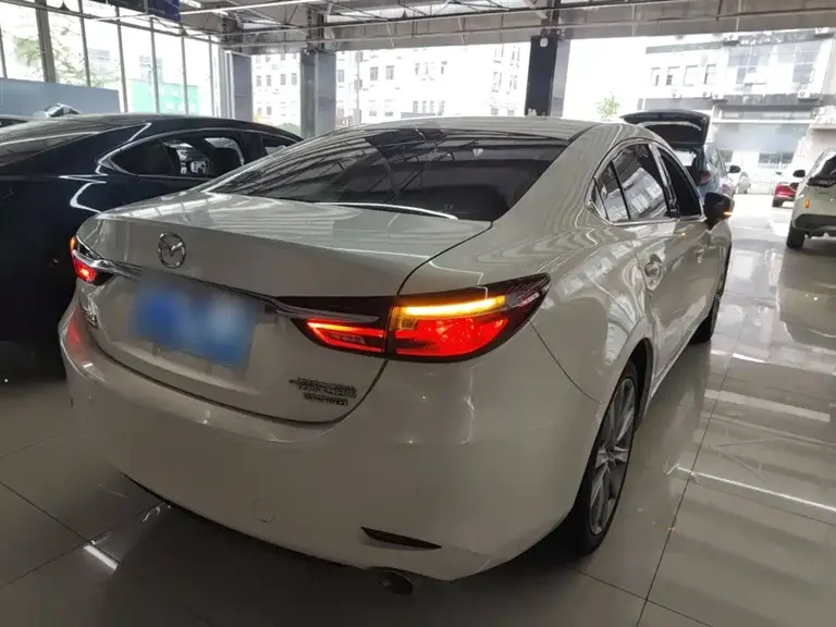 Mazda Atenza 2.5 L Blue Sky Supreme