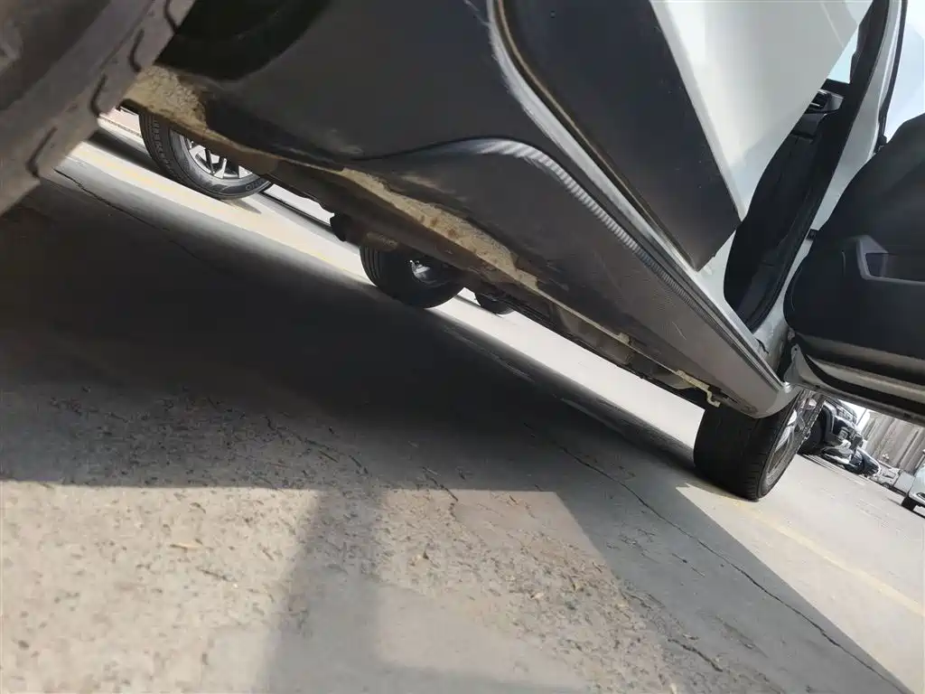 Vision X3 PRO 1.5 L CVT Distinguished