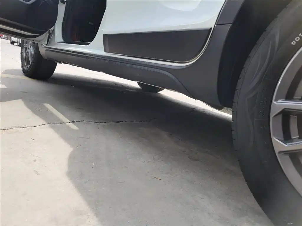 Vision X3 PRO 1.5 L CVT Distinguished