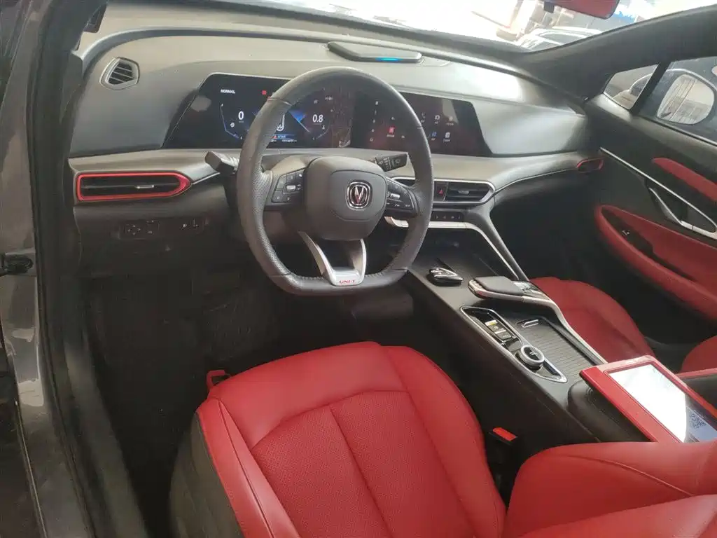 Changan UNI-T 1.5 T Distinguished