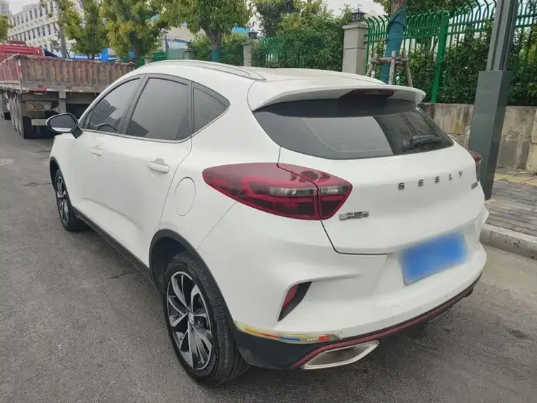Geely Emgrand GS 1.4 T CVT Elegant