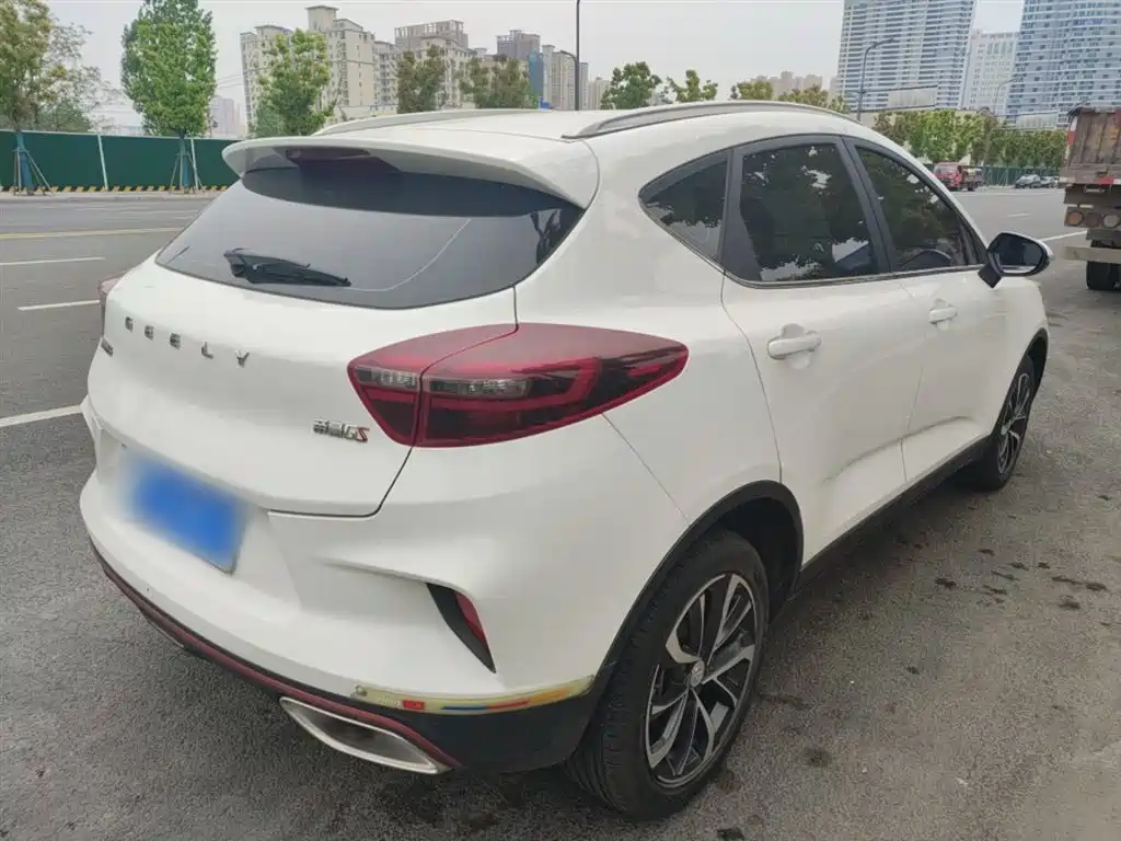 Emgrand GS 1.4 T CVT Elegant
