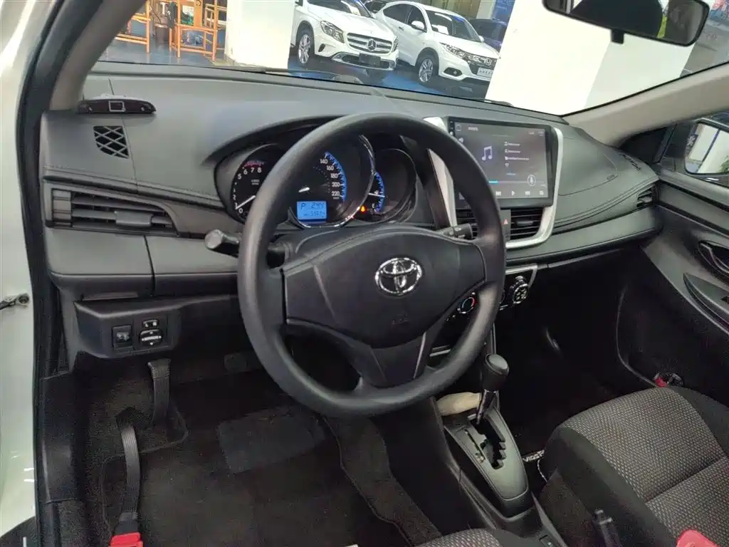 Vios FS 1.5 L CVT Sharp Speed