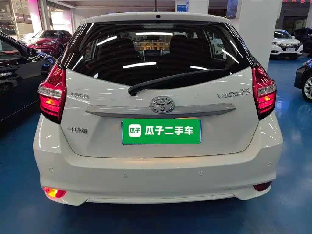 Vios FS 1.5 L CVT Sharp Speed