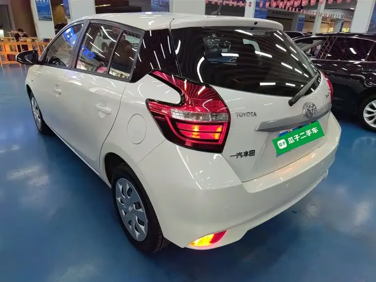Toyota Vios FS 1.5 L CVT Sharp Speed